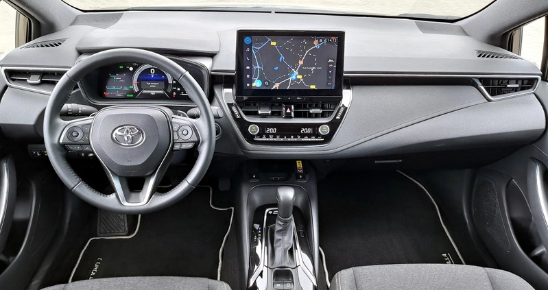 Toyota Corolla cena 135900 przebieg: 11900, rok produkcji 2023 z Ryglice małe 154
